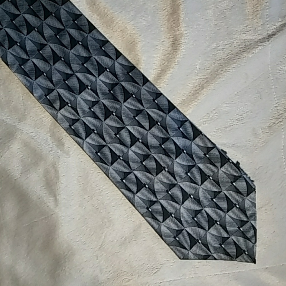 Dino Bassi black and gray 100% silk tie